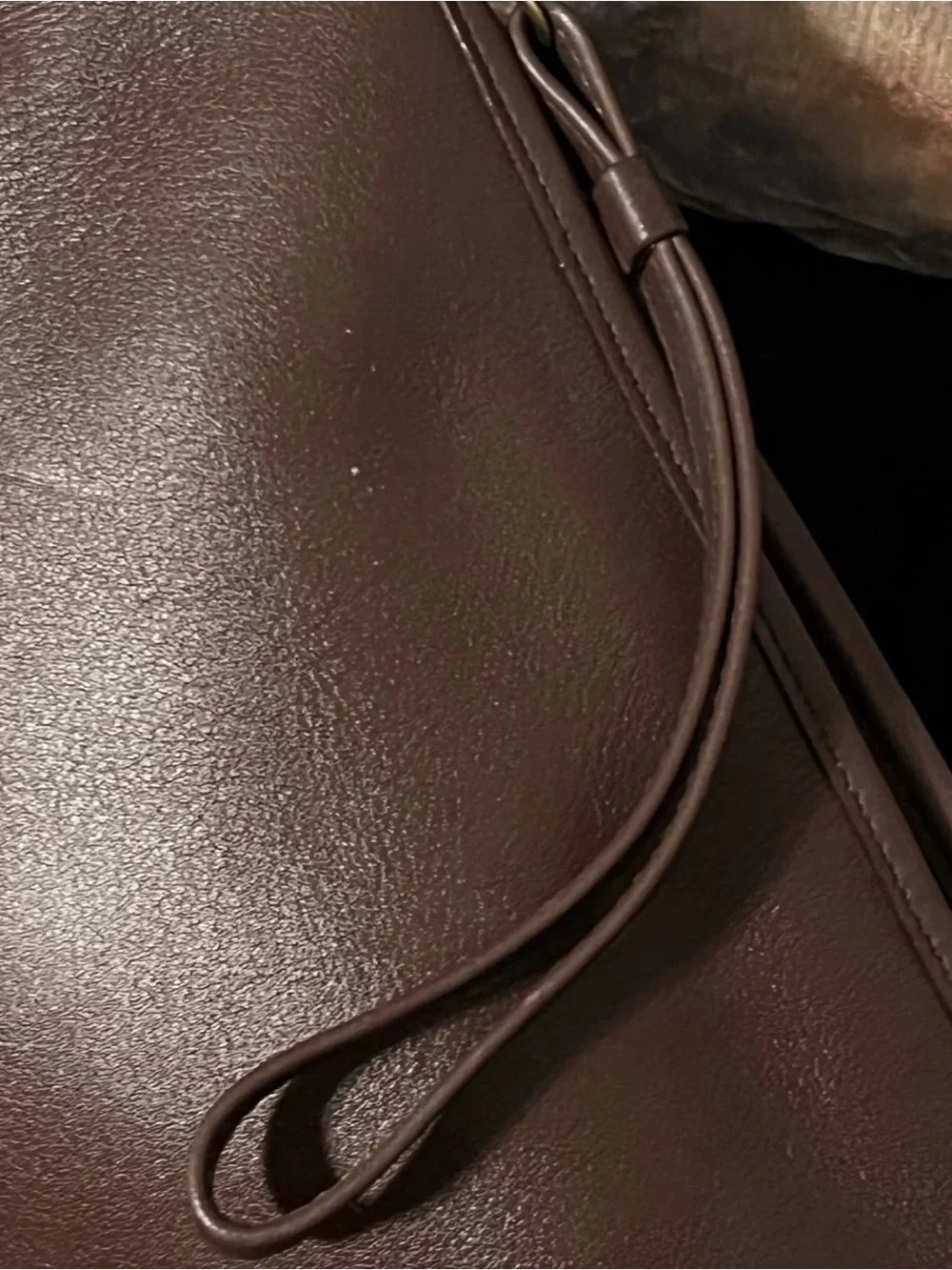 COACH Classic Brown Leather Crossbody Bag with double-sided hangtag.